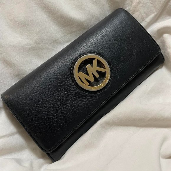 Michael Kors Long Wallet in Black Leather - Picture 1 of 2